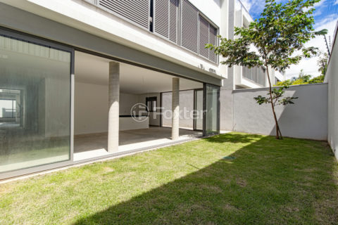 Image 7 - 1033601