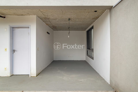 Image 29 - 1033601