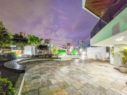 Image 52 - 1033608