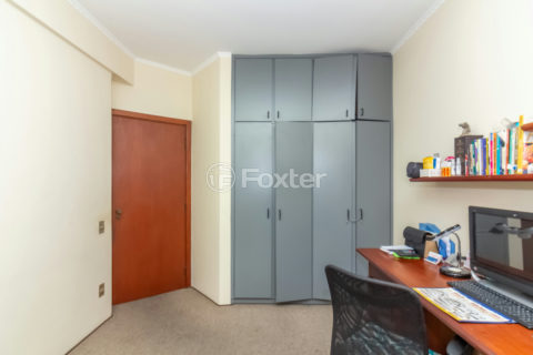 Image 22 - 1033608