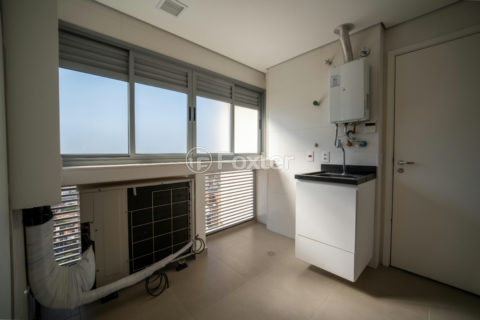 Image 36 - 1033609