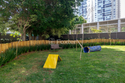 Image 47 - 1033611