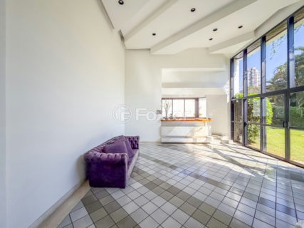 Image 42 - 1033621
