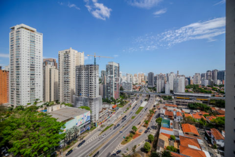 Image 17 - 1033625