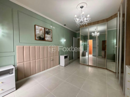 Image 34 - 1033629