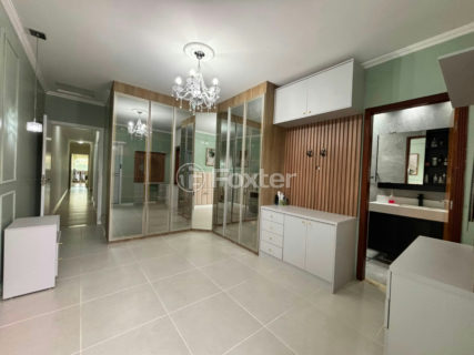 Image 33 - 1033629