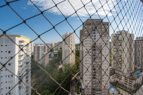 Image 13 - 1033631