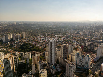 Image 52 - 1033644