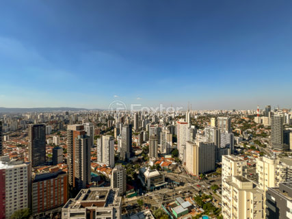 Image 4 - 1033644