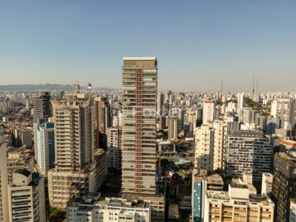 Image 31 - 1033644