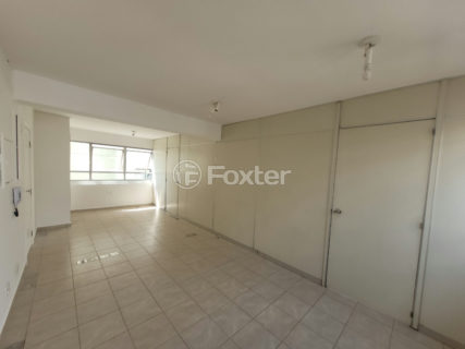 Image 31 - 1033650