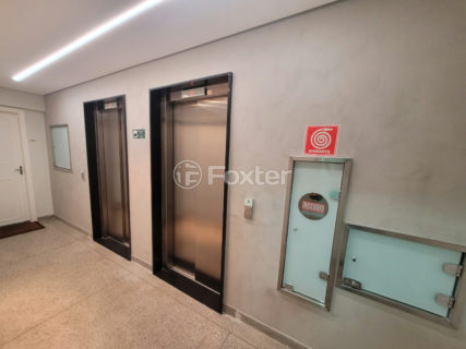 Image 42 - 1033650