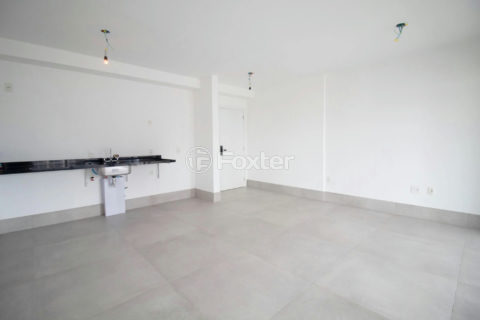 Image 11 - 1033651