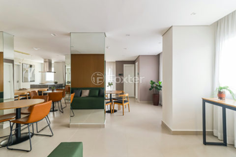 Image 37 - 1033658