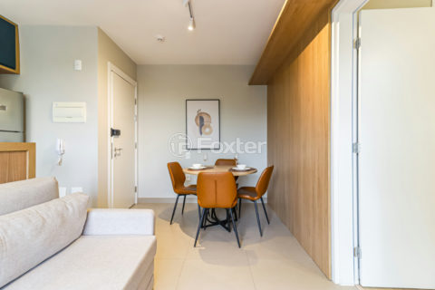 Image 4 - 1033658