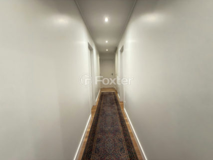 Image 17 - 1033662