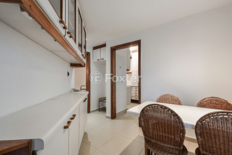 Image 39 - 1033663