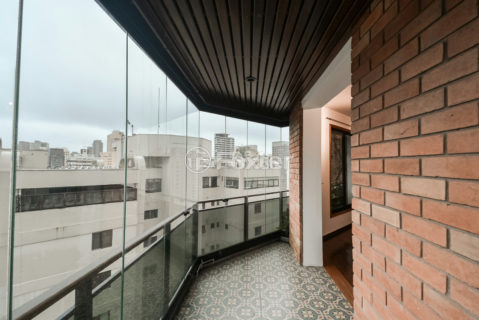 Image 7 - 1033663