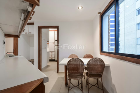 Image 38 - 1033663