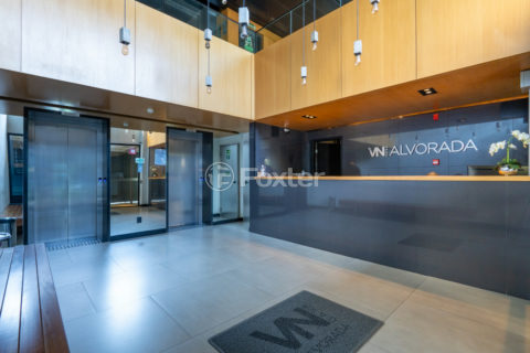 Image 23 - 1033664