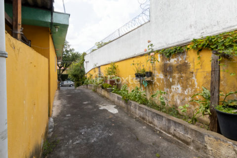 Image 33 - 1033665