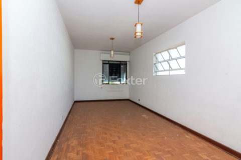 Image 43 - 1033671