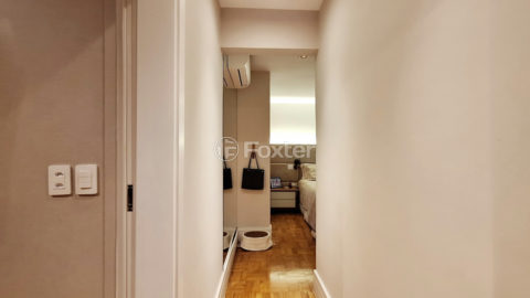 Image 38 - 1033674