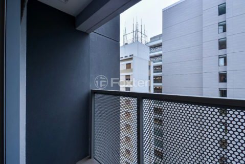 Image 35 - 1033675