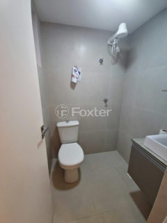 Image 9 - 1033678