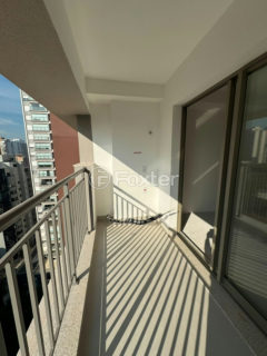Image 4 - 1033680