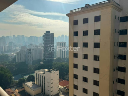 Image 6 - 1033680