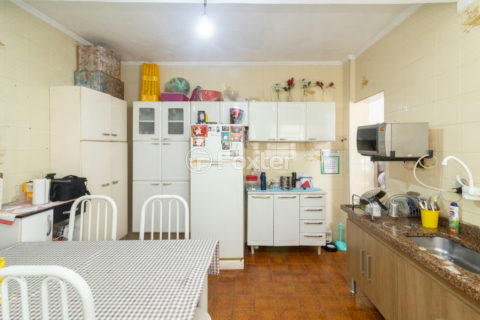 Image 37 - 1033681