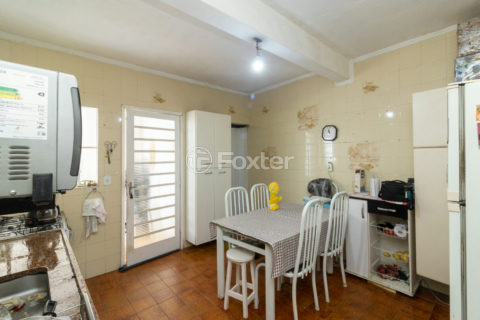 Image 35 - 1033681