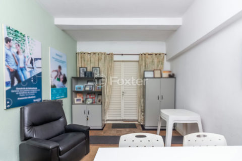 Image 31 - 1033683