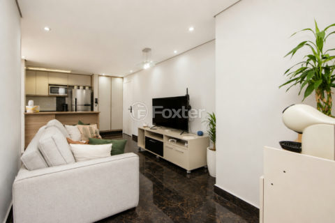 Image 4 - 1033684