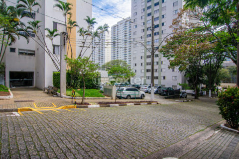 Image 19 - 1033687