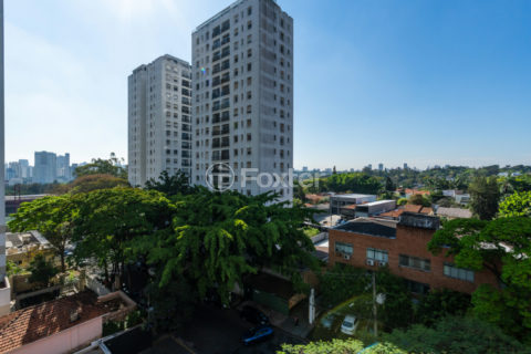 Image 38 - 1033688