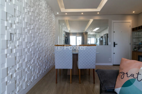 Image 32 - 1033689