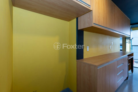 Image 21 - 1033690