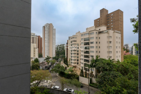 Image 24 - 1033690