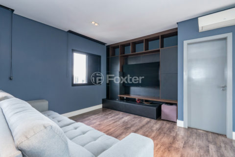Image 35 - 1033693
