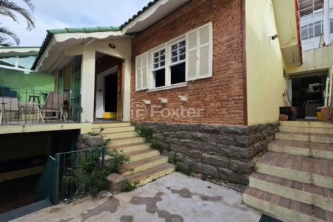 Image 8 - 1033697