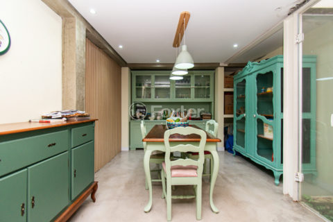 Image 20 - 1033697