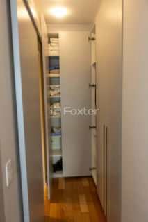 Image 35 - 1033705