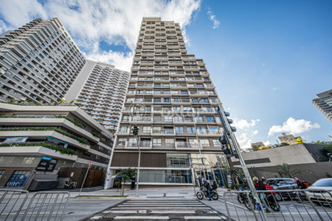 Image 33 - 1033711