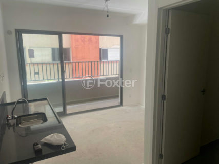 Image 7 - 1033715