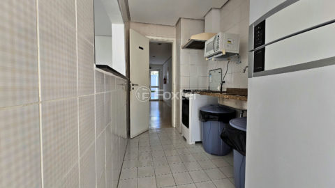 Image 8 - 1033716