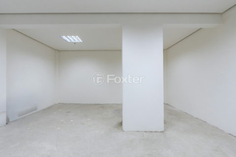 Image 4 - 1033720