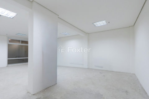 Image 6 - 1033720