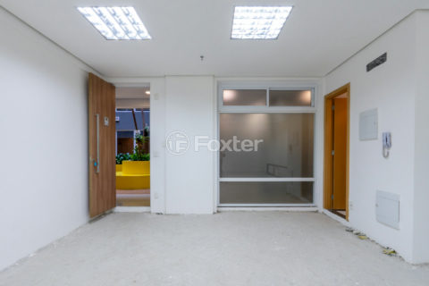 Image 7 - 1033720